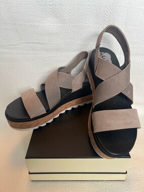 Sorel Women's Taupe Cameron Crisscross Platform Sandals/sz 7.5